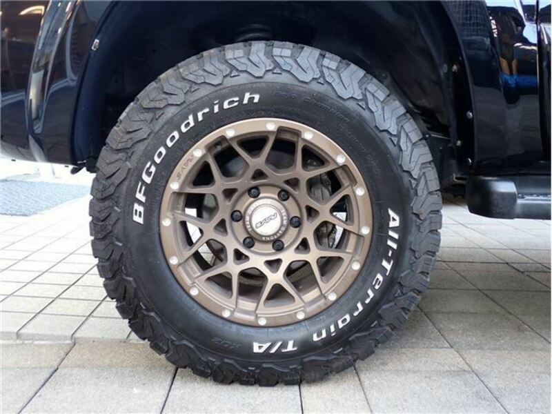 HILUX SURF