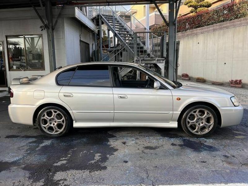 LEGACY B4