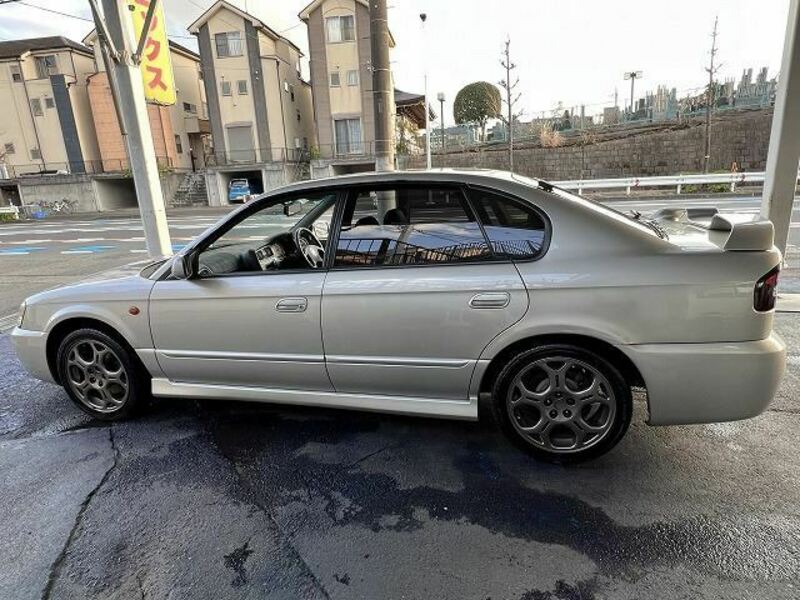 LEGACY B4