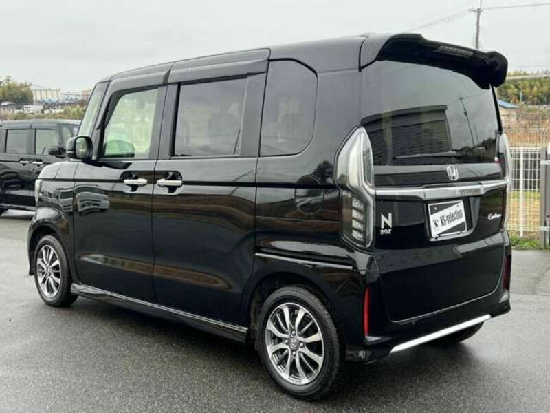 N BOX CUSTOM-9