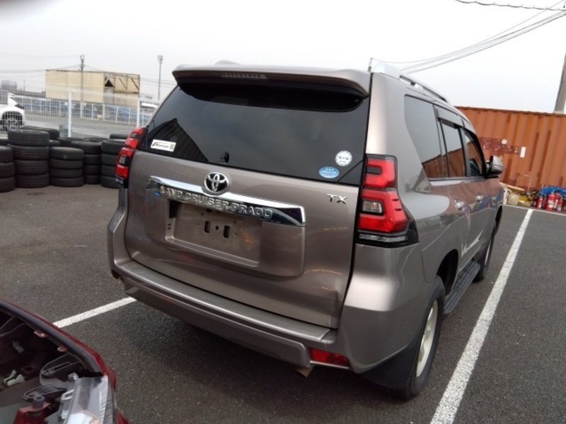LAND CRUISER PRADO-43
