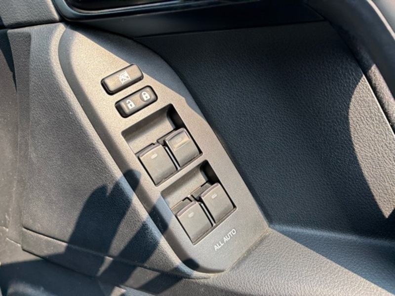 LAND CRUISER PRADO-27
