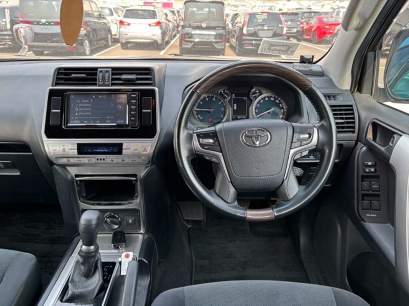 LAND CRUISER PRADO-6