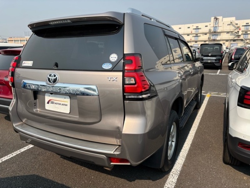 LAND CRUISER PRADO-3