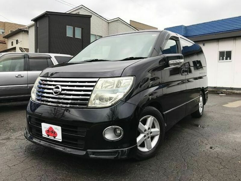 NISSAN ELGRAND
