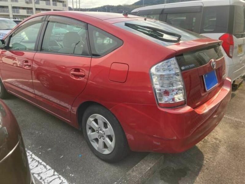 PRIUS-1