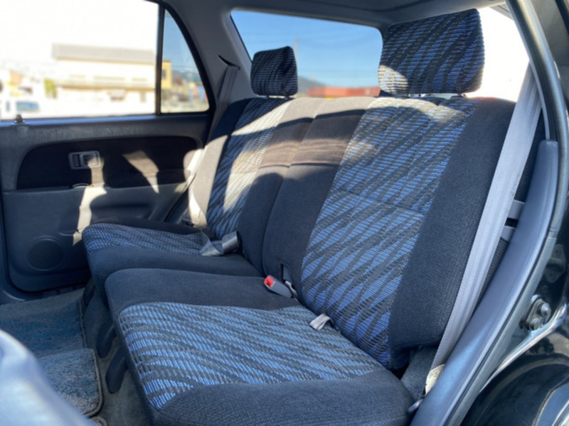 HILUX SURF