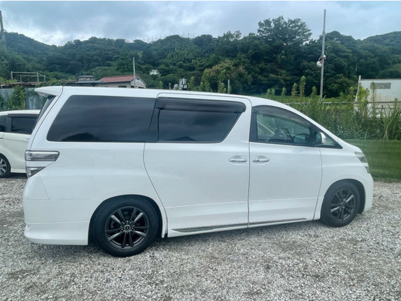 VELLFIRE