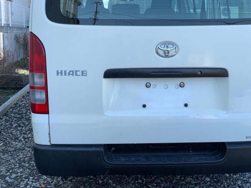 HIACE VAN