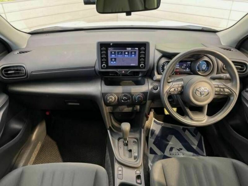 YARIS CROSS