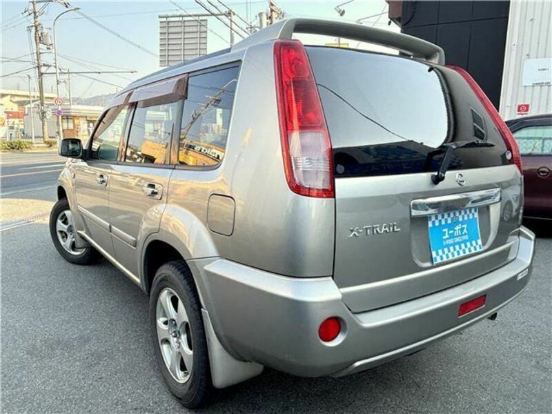 X-TRAIL-1