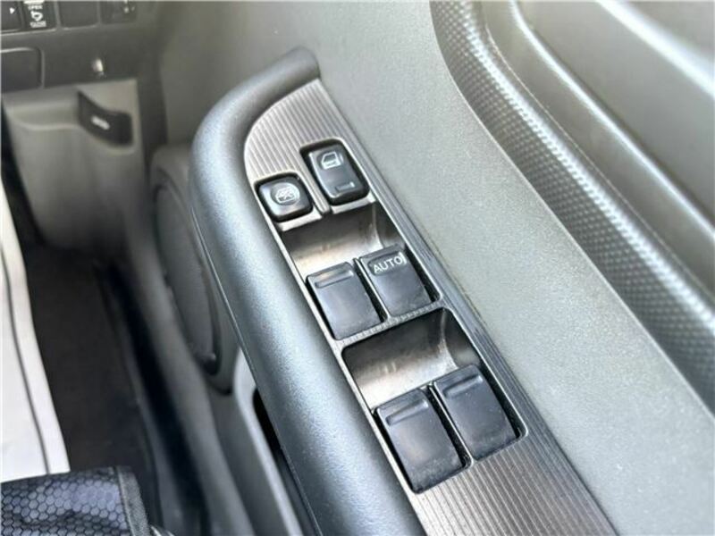 X-TRAIL-16
