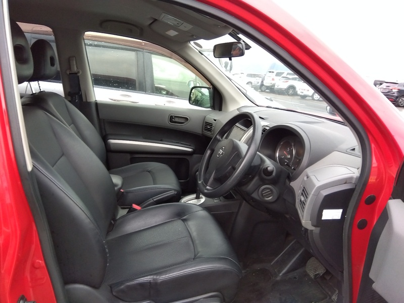X-TRAIL