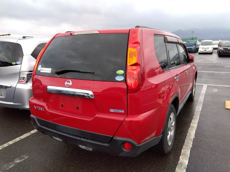 X-TRAIL