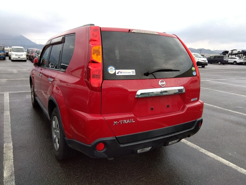 X-TRAIL