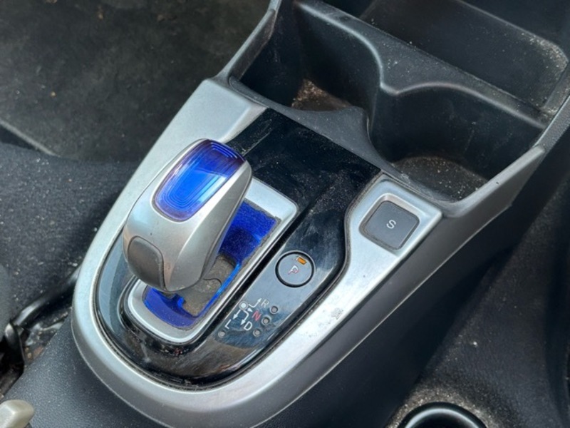 FIT HYBRID-11