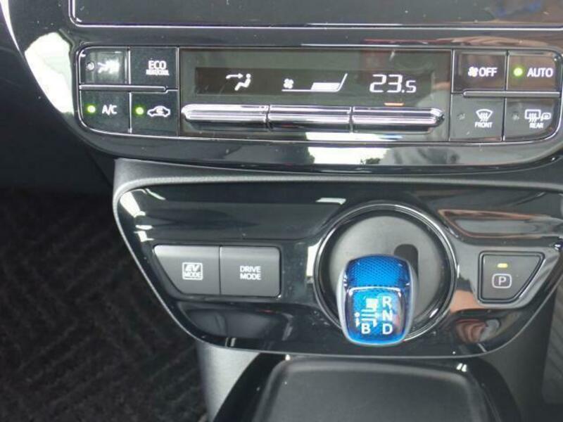 PRIUS-15