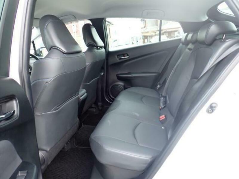 PRIUS-6
