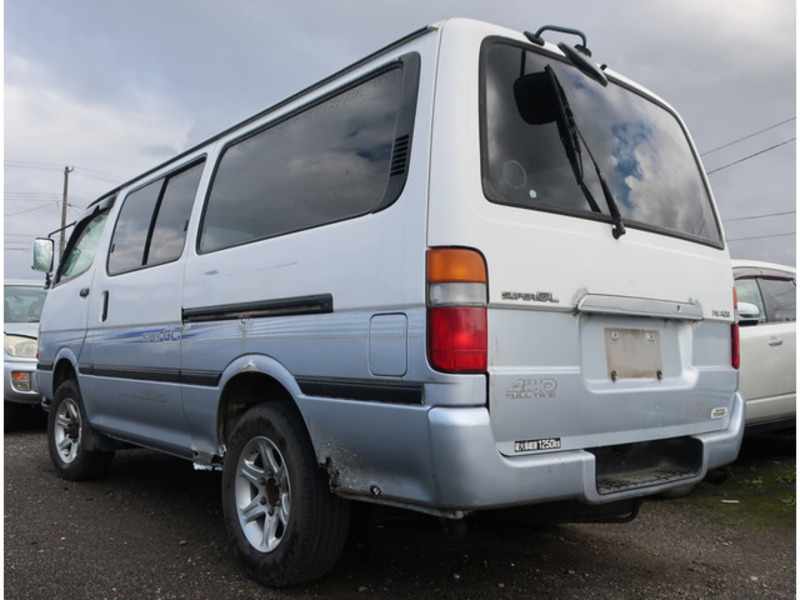 HIACE VAN