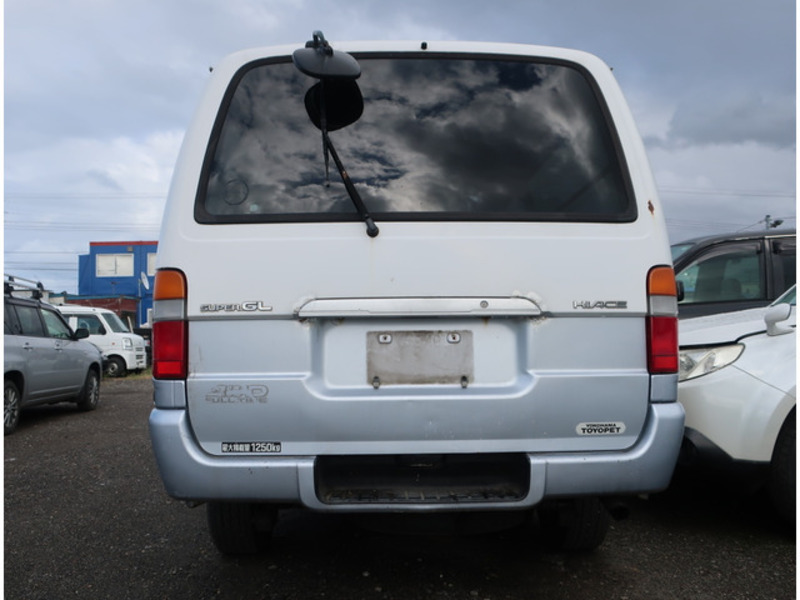 HIACE VAN