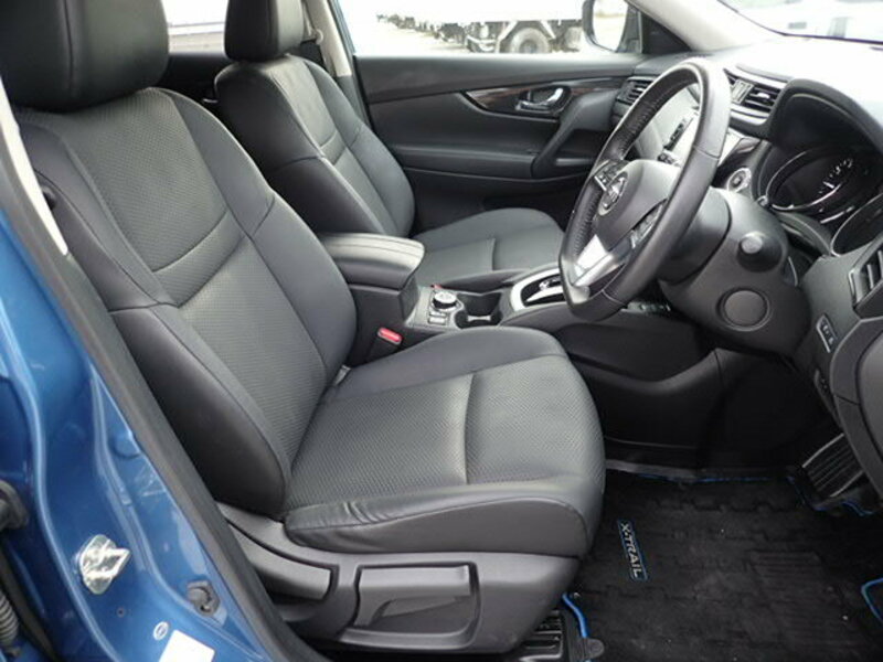 X-TRAIL HYBRID