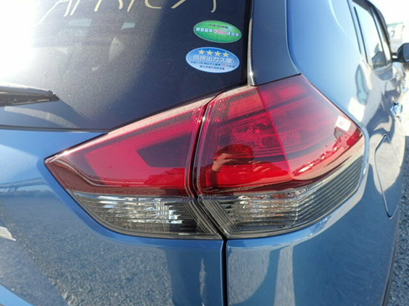 X-TRAIL HYBRID