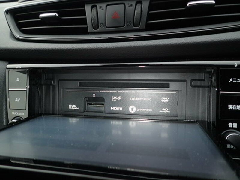 X-TRAIL HYBRID