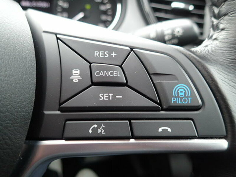 X-TRAIL HYBRID