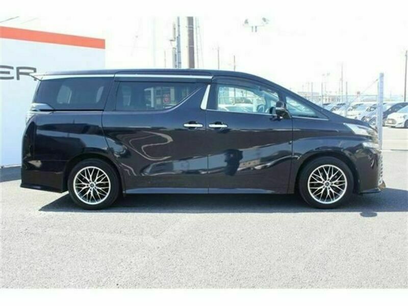 VELLFIRE-7