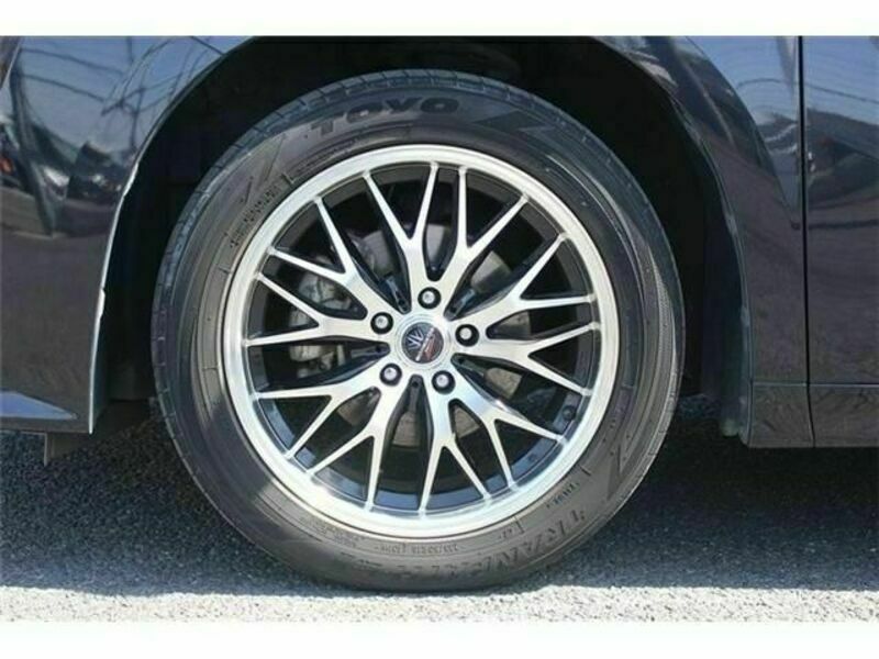 VELLFIRE-12