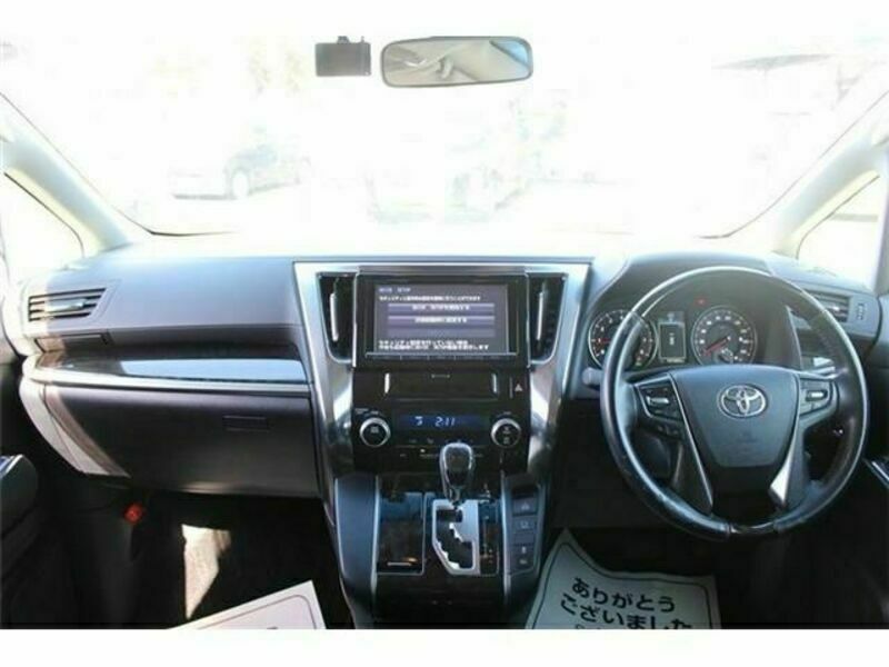 VELLFIRE-17