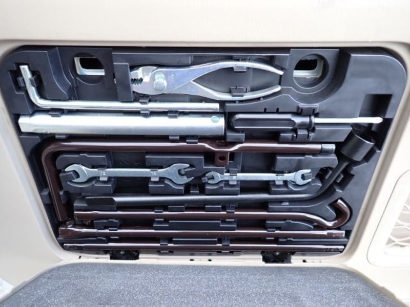 LAND CRUISER PRADO-29