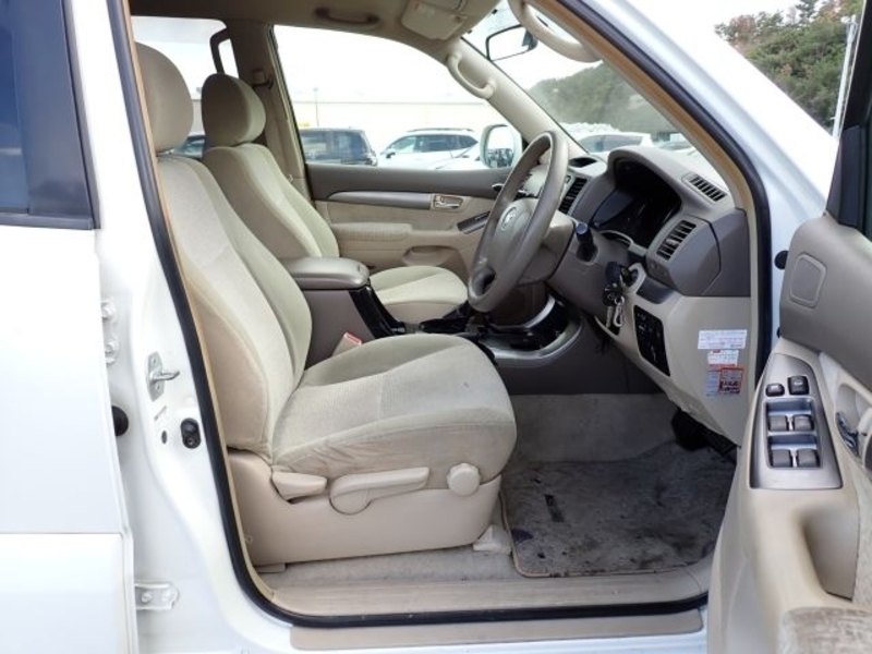 LAND CRUISER PRADO-9