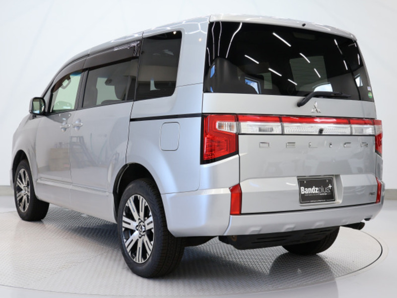 DELICA D5