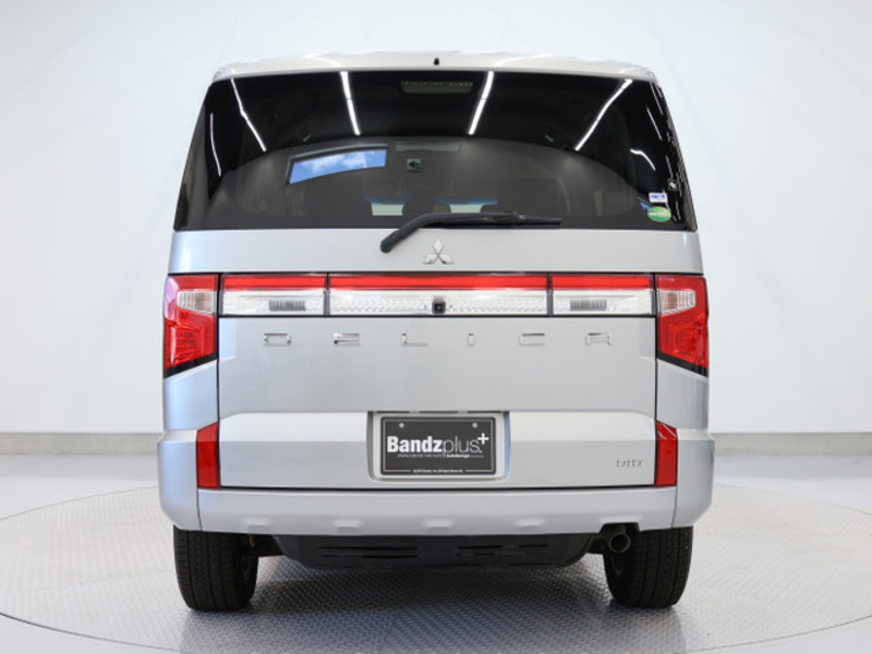 DELICA D5