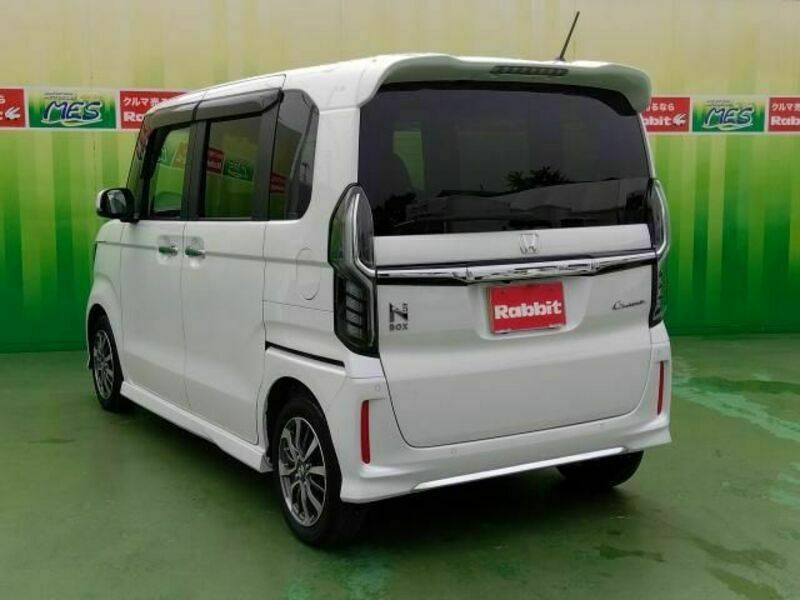 N BOX CUSTOM