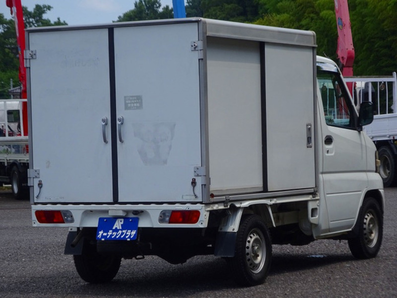 MINICAB TRUCK