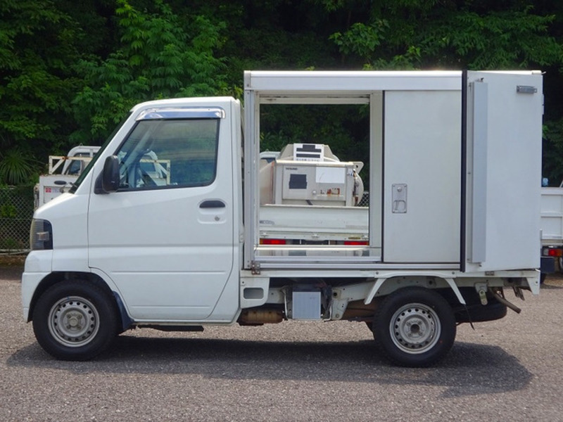 MINICAB TRUCK