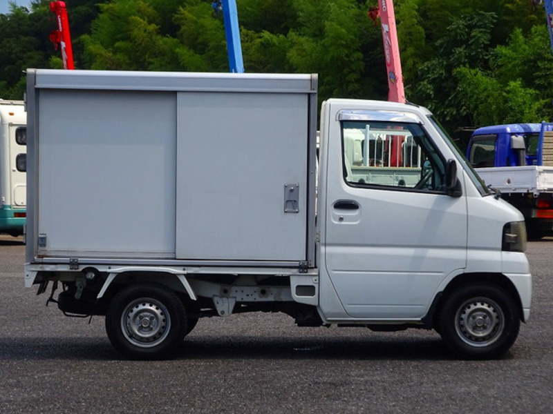 MINICAB TRUCK