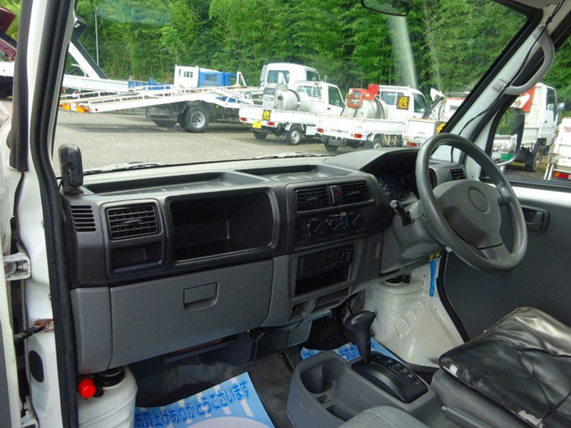 MINICAB TRUCK
