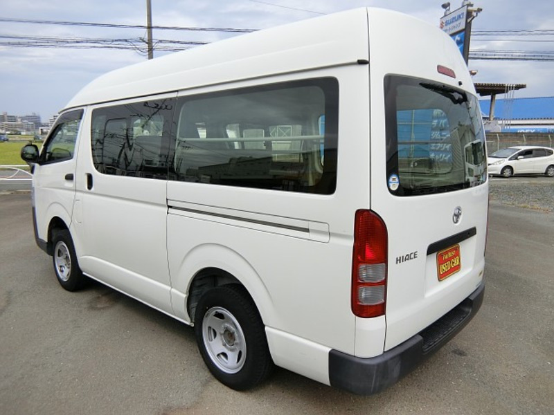 HIACE VAN