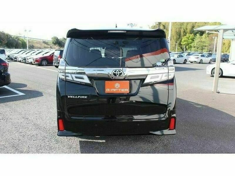 VELLFIRE-8
