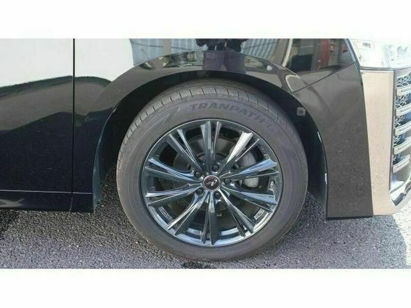 VELLFIRE-12
