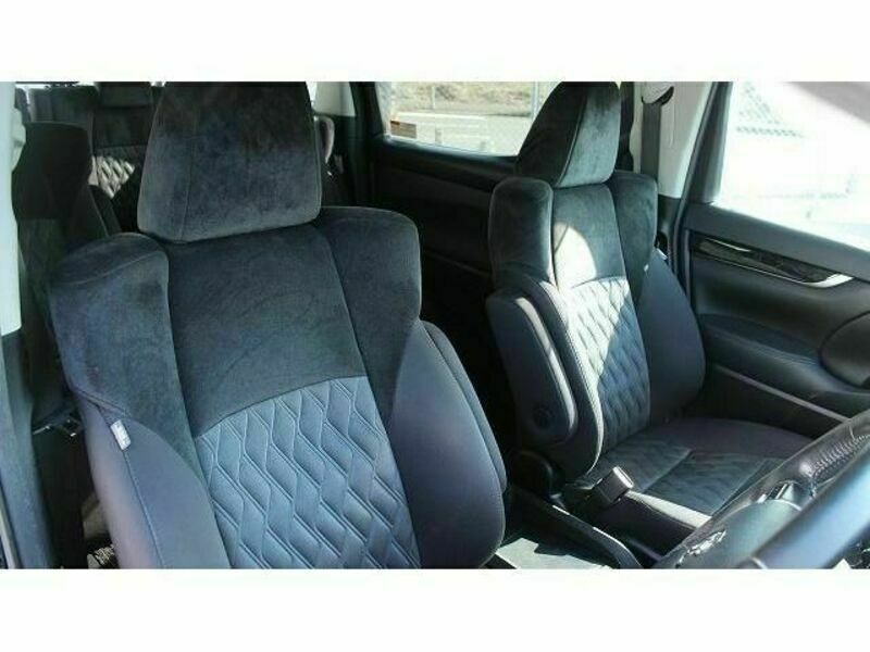 VELLFIRE-13