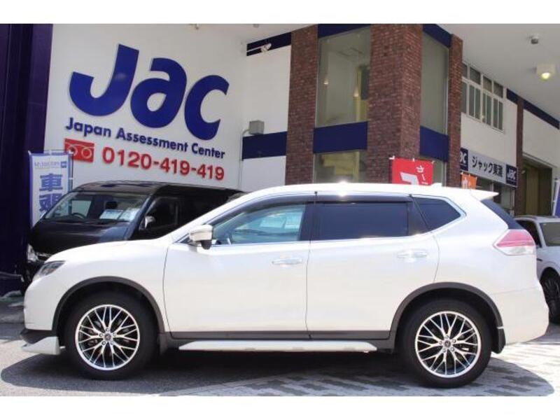 X-TRAIL