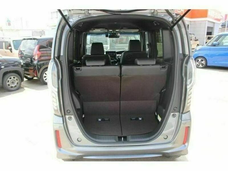N BOX CUSTOM-17