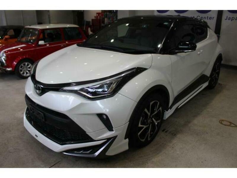 TOYOTA　C-HR