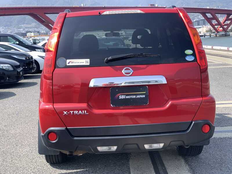 X-TRAIL
