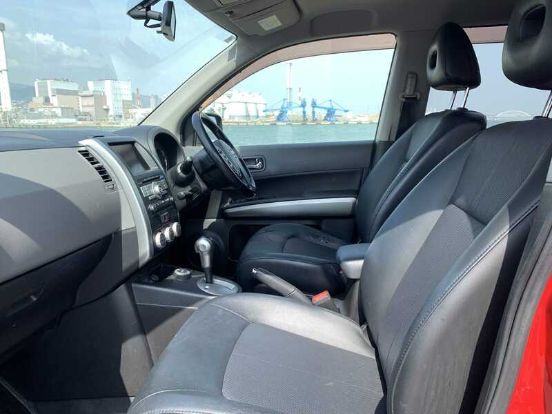 X-TRAIL