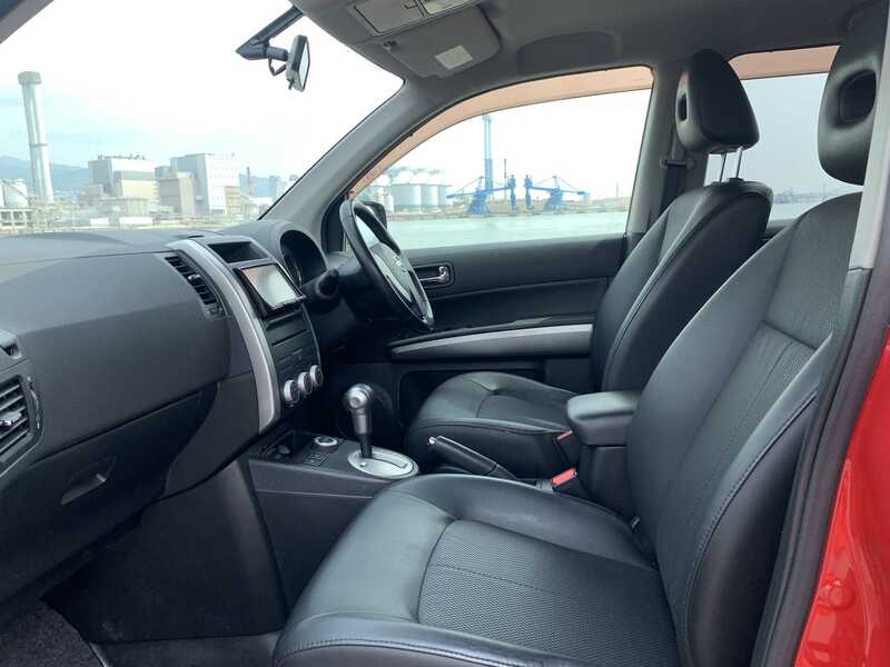 X-TRAIL